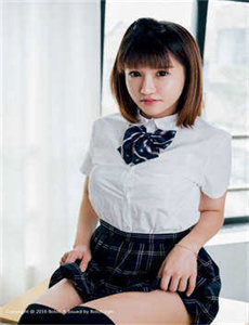 俄罗斯空乘4-丹麦庄园里的三个女儿